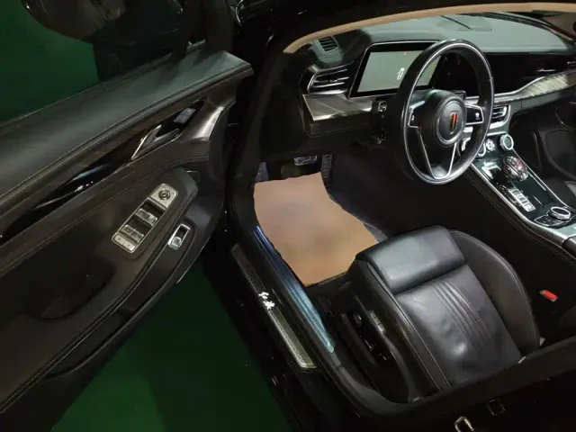 Hongqi H9 — Фото автомобиля 12