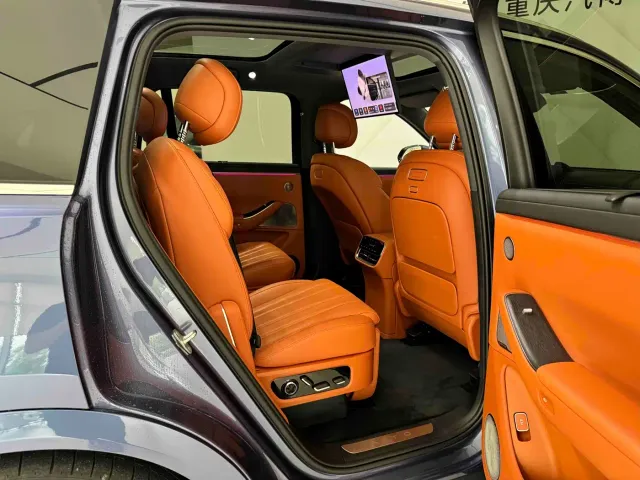 AITO Wenjie AITO M7 2026 Extended Range Base Model 6-Seater — Фото автомобиля 11