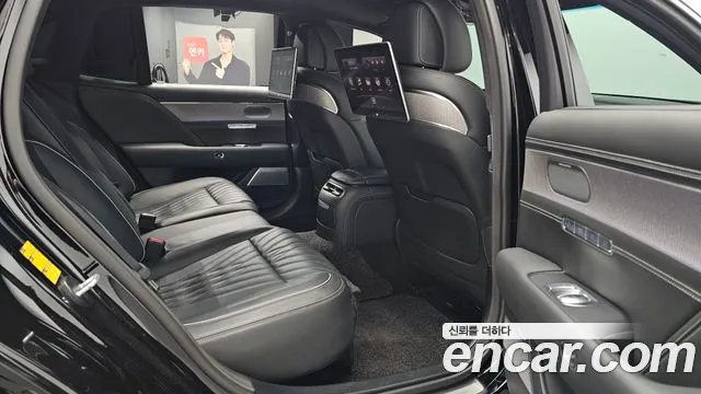 Genesis G90 Бензин 3.5 турбо AWD — Фото автомобиля 10