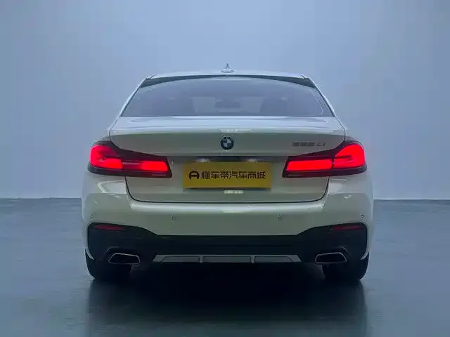BMW 5 Series — Фото автомобиля 6