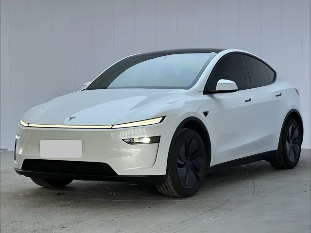 Фотография автомобиля — Tesla Model Y