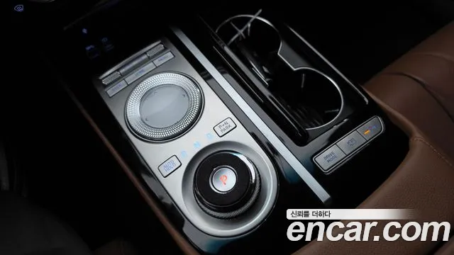 Genesis G80 Бензин 2.5 турбо 2WD — Фото автомобиля 9