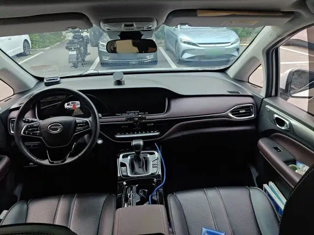 GAC Trumpchi M6 — Фото автомобиля 12