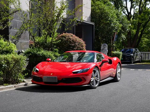 Фотография автомобиля — Ferrari 296