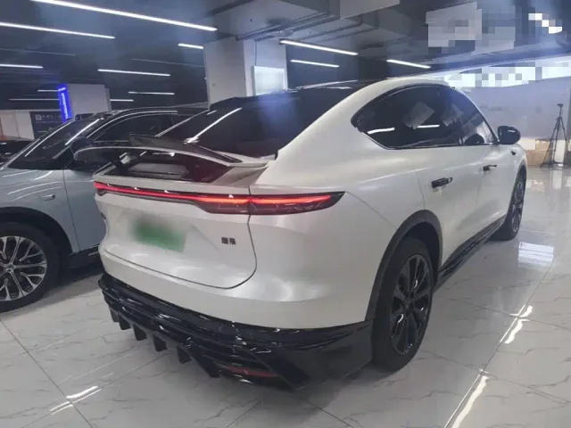 Nio EC7 — Фото автомобиля 6