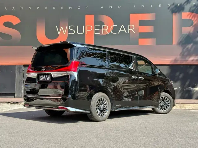 Toyota Vellfire — Фото автомобиля 3