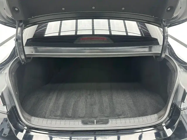 Hyundai Elantra — Фото автомобиля 16