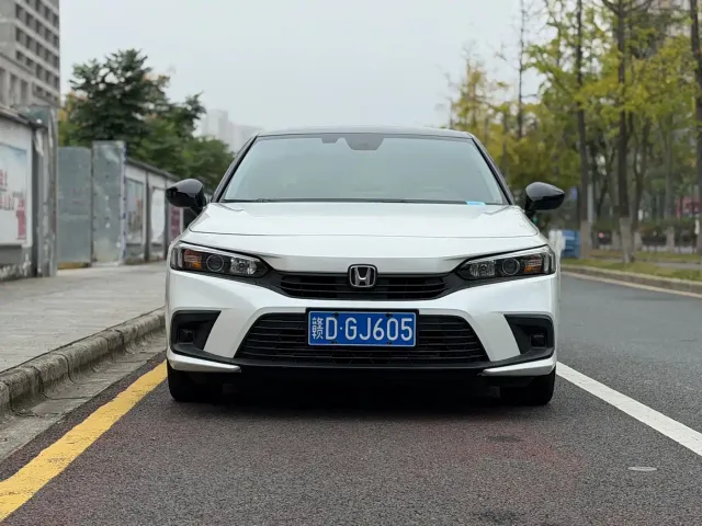 Honda Civic — Фото автомобиля 2