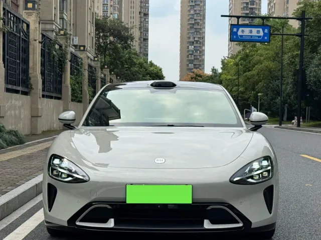 Xiaomi SU7 — Фото автомобиля 3