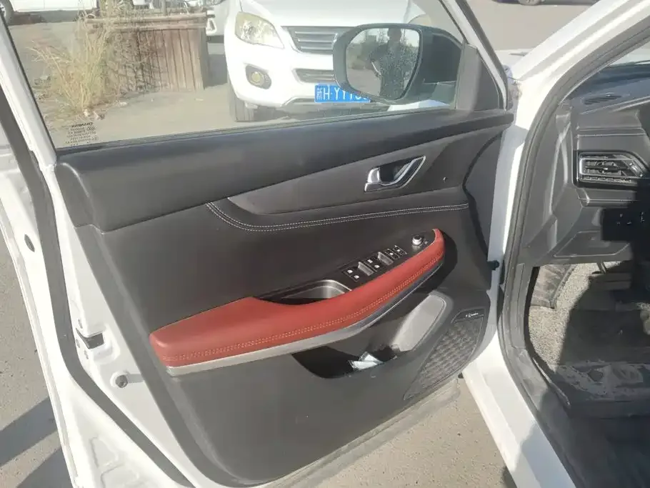 Changan Changan CS75 2022 Blue Whale Edition 1.5T DCT Luxury — Фото автомобиля 7