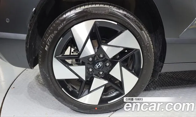 Hyundai Kona SX2 — Фото автомобиля 5