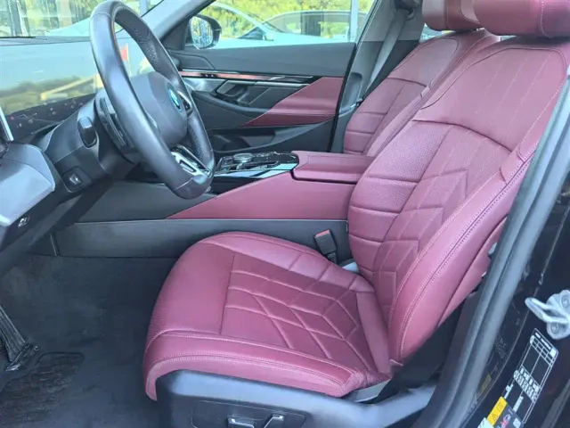 BMW i5 — Фото автомобиля 6