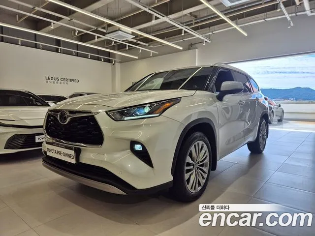 Фотография автомобиля — Toyota Highlander