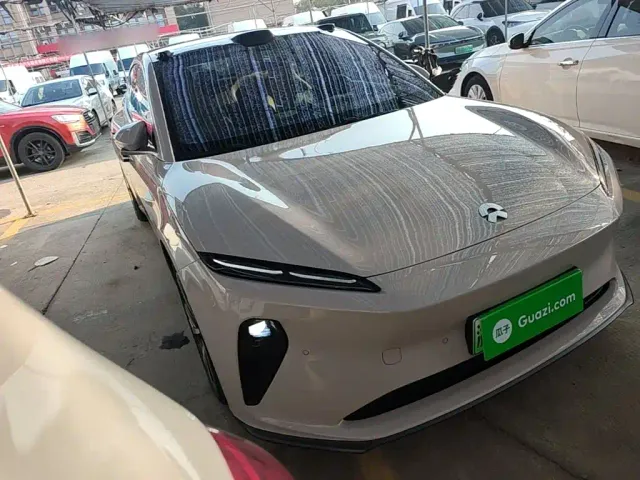 Nio ET5 — Фото автомобиля 3
