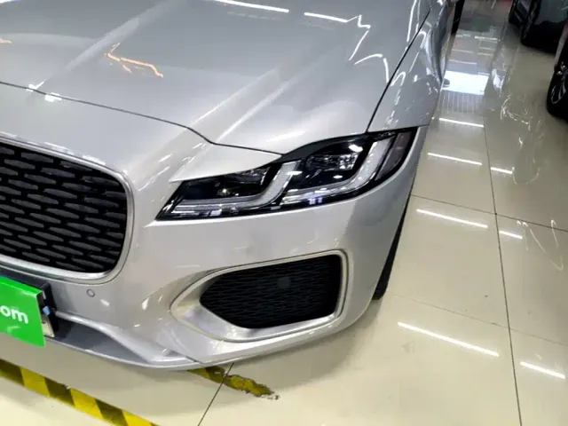 Jaguar XFL — Фото автомобиля 23