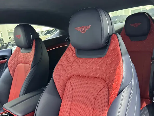 Bentley Continental — Фото автомобиля 17