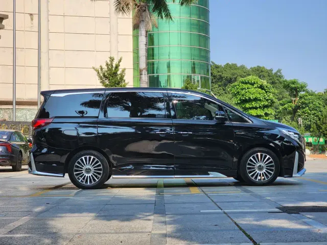 GAC Trumpchi M8 — Фото автомобиля 7