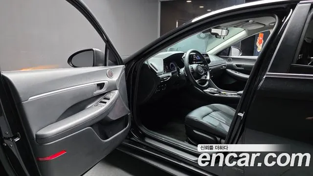 Hyundai Sonata Sonata (DN8) 2.0 LPG(Для проката) — Фото автомобиля 10