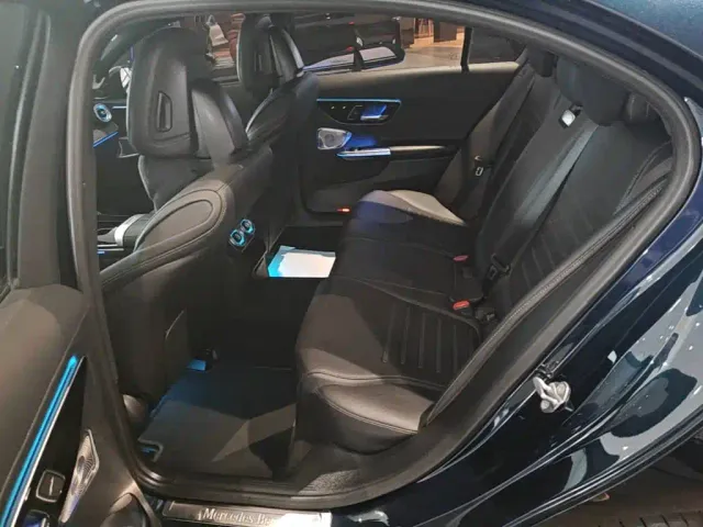 Mercedes-Benz C-Class — Фото автомобиля 16