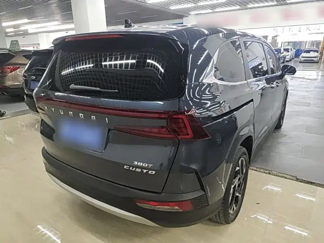 Hyundai Custo — Фото автомобиля 6
