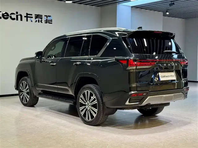 Lexus LX — Фото автомобиля 6