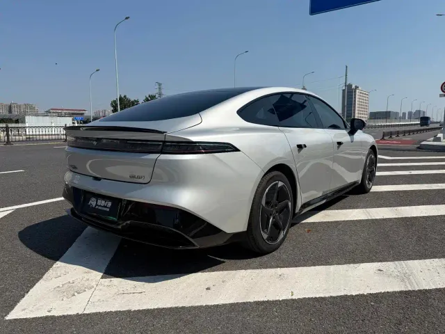Dongfeng eπ 007 — Фото автомобиля 4