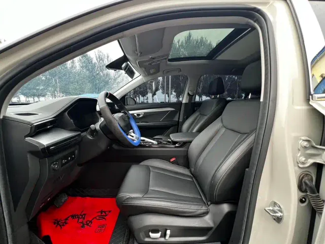 Wuling Asta — Фото автомобиля 8