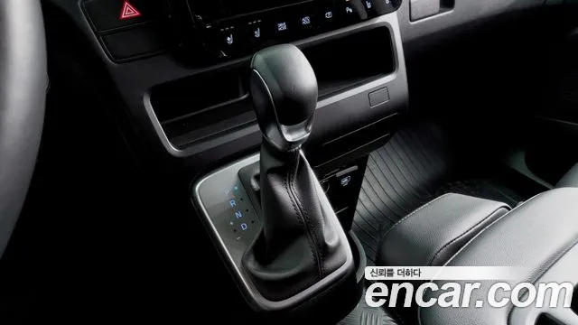 Hyundai Staria — Фото автомобиля 9