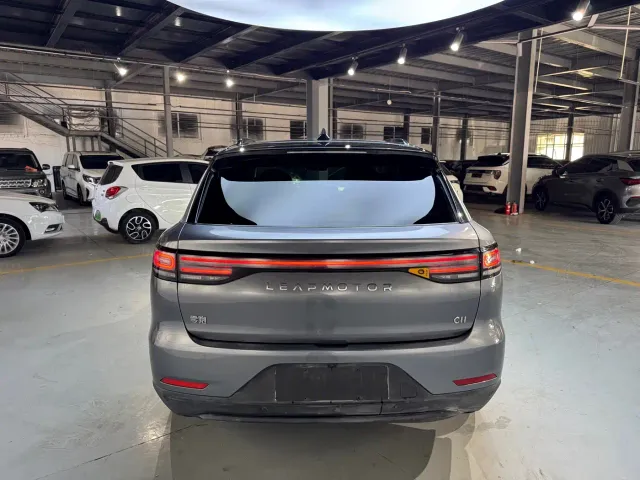 Leapmotor C11 — Фото автомобиля 15