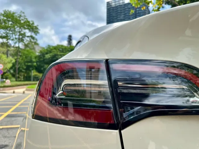 Tesla Model Y — Фото автомобиля 5
