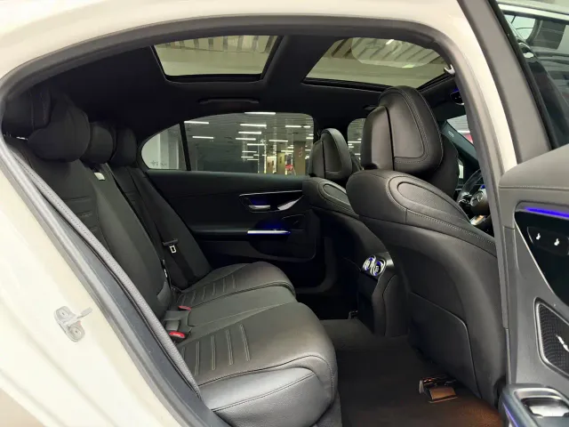 Mercedes-Benz C-Class — Фото автомобиля 23