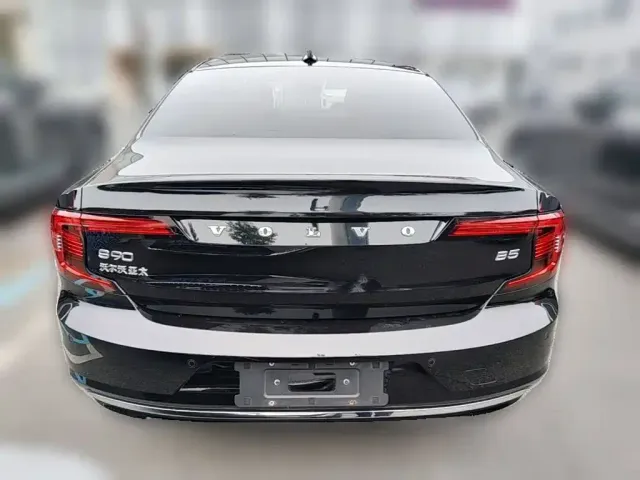 Volvo S90 — Фото автомобиля 7