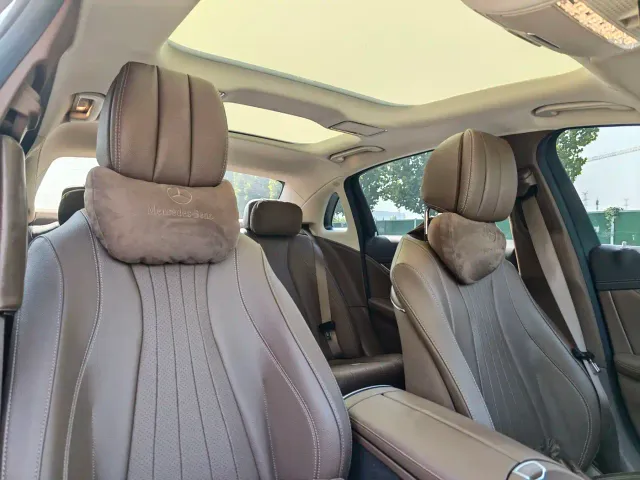 Mercedes-Benz E-Class — Фото автомобиля 17