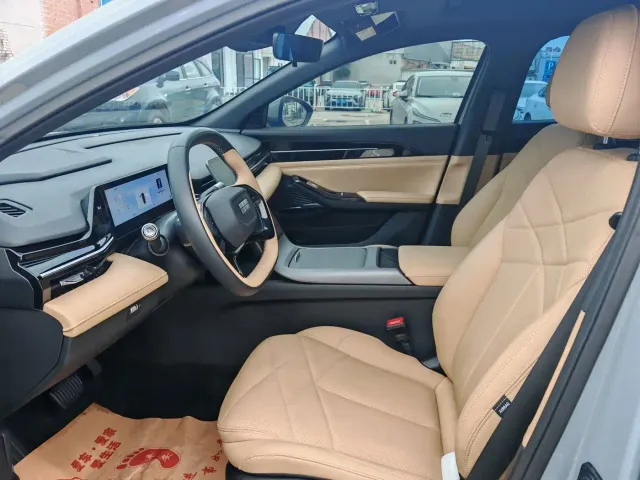 Geely Galaxy L6 — Фото автомобиля 8