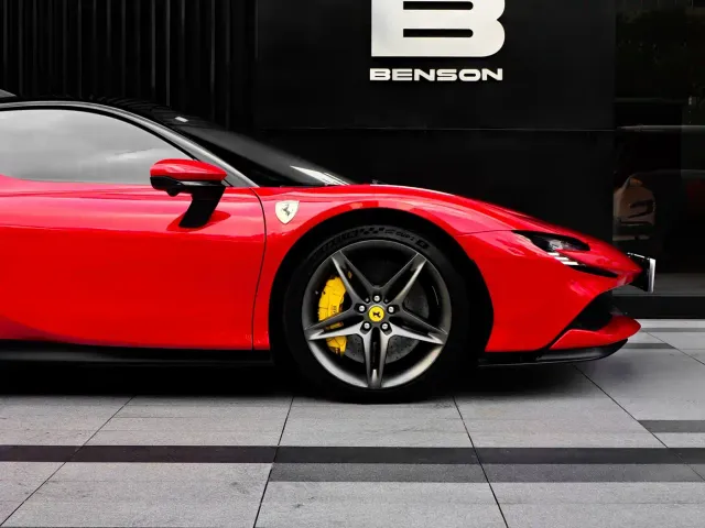 Ferrari SF90 — Фото автомобиля 6