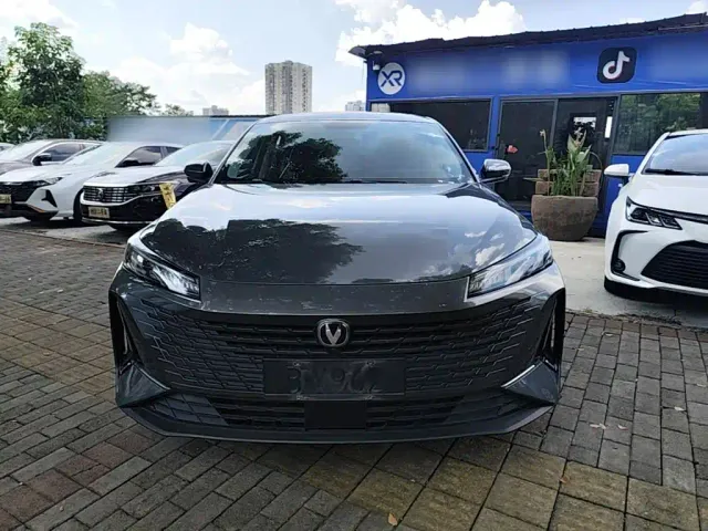 Changan Lamore — Фото автомобиля 2