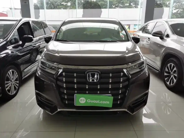 Honda Elysion — Фото автомобиля 2