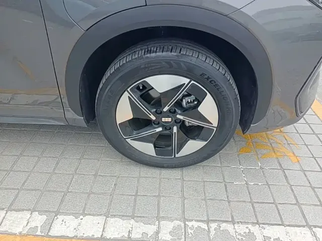 Geely Galaxy E5 — Фото автомобиля 24