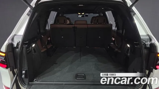 BMW X7 xDrive 40d M Sport 7 мест — Фото автомобиля 22