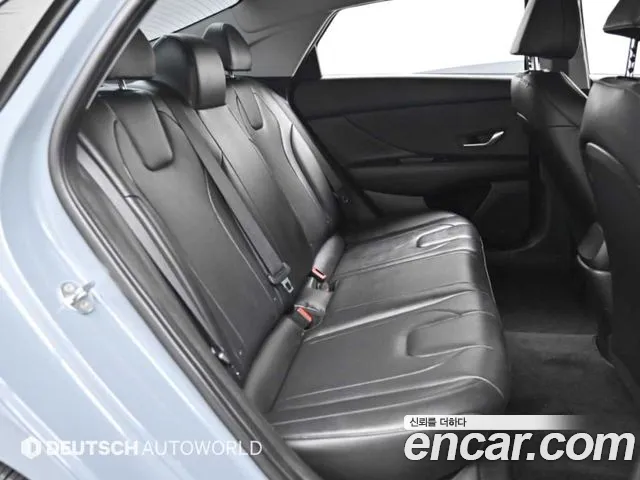 Hyundai Avante CN7 — Фото автомобиля 12