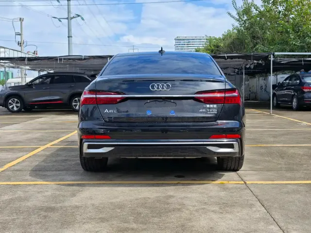 Audi Audi A6L 2025 45 TFSI quattro Premium Sport — Фото автомобиля 8