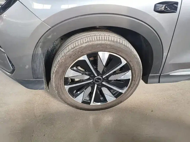 BYD Song PLUS — Фото автомобиля 22