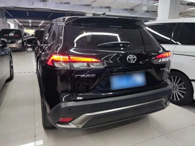 Toyota Frontlander — Фото автомобиля 3
