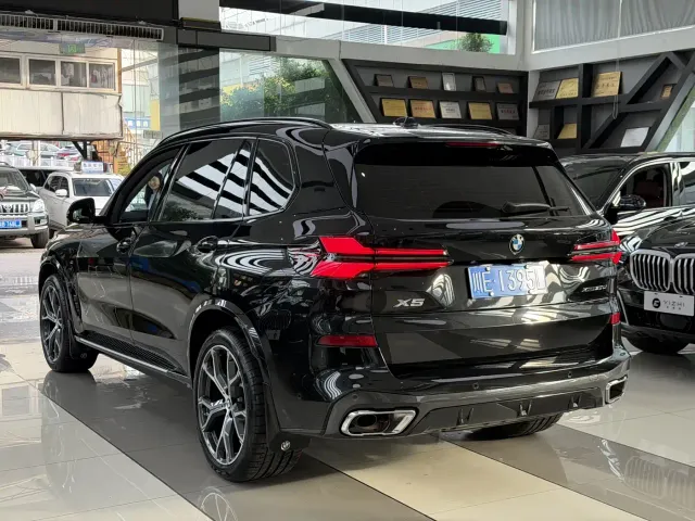 BMW X5 — Фото автомобиля 6