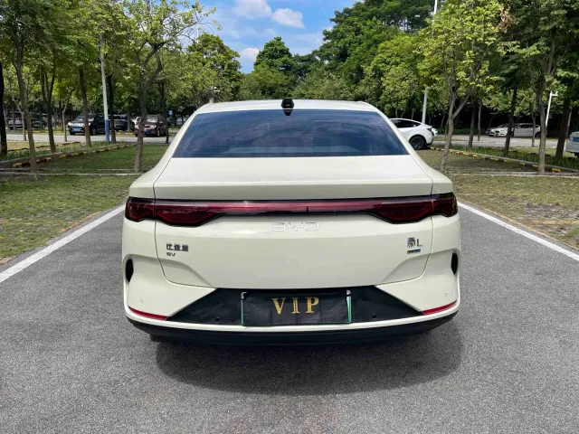 BYD Qin L — Фото автомобиля 5