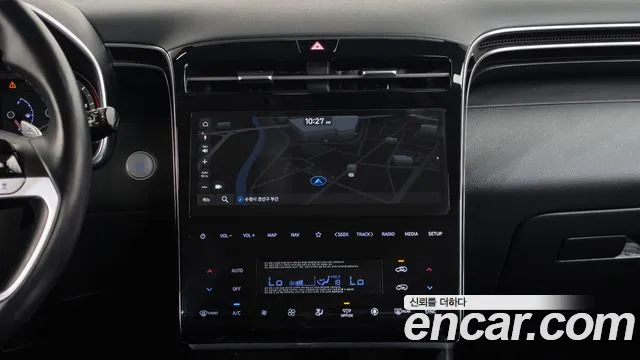 Hyundai Tucson Tucson (NX4) Бензин 1.6 турбо 2WD — Фото автомобиля 12