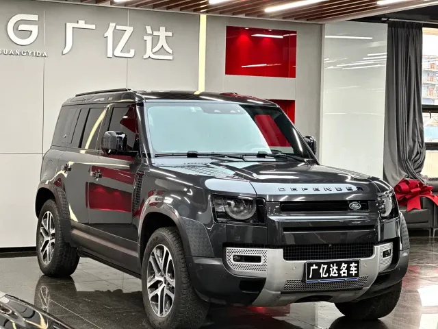 Land Rover Defender — Фото автомобиля 3