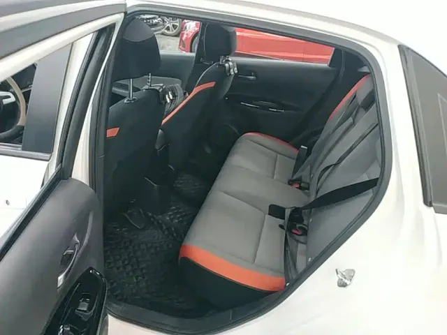 Honda LIFE 2021 1.5L CVT SPORT Heartbeat Edition — Фото автомобиля 16