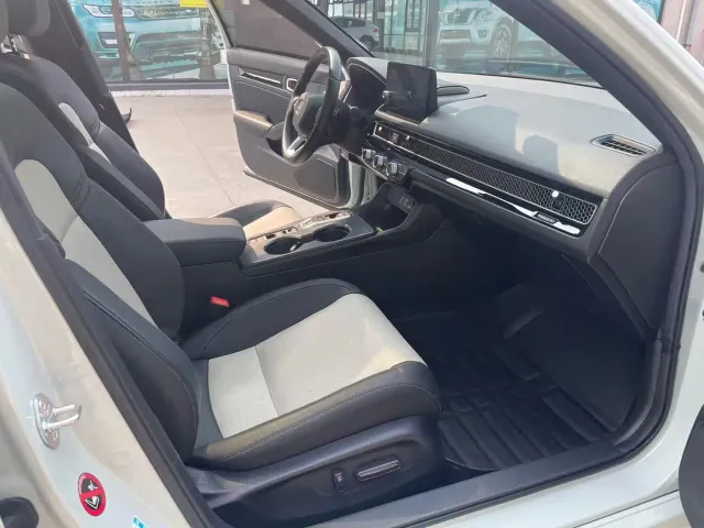 Honda Civic — Фото автомобиля 10
