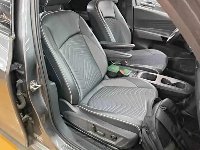 Volkswagen ID.3 — Фото автомобиля 24